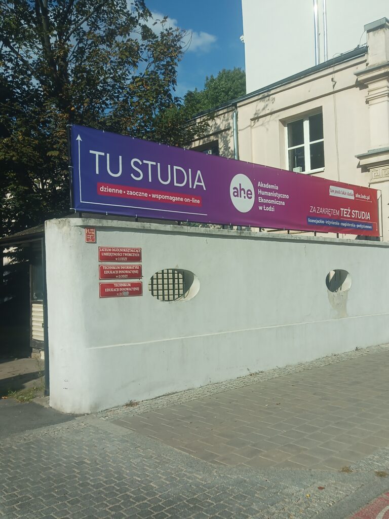 Instytut Postępowania Twórczego, ul. Rewolucji 1905 roku, nr 52